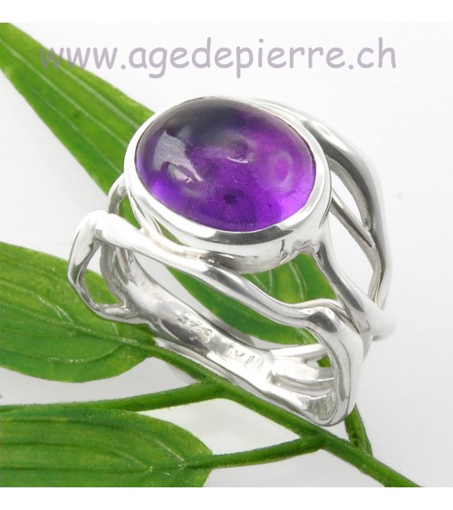 Bague en argent avec améthyste