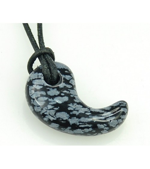 Obsidienne flocon de neige Magatama montée en pendentif