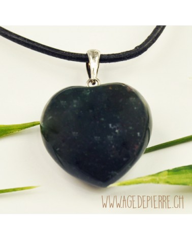Héliotrope ( jaspe sanguin) pendentif coeur