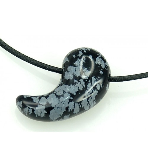 Obsidienne flocon de neige Magatama montée en pendentif