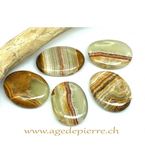 Aragonite verte en galet plat