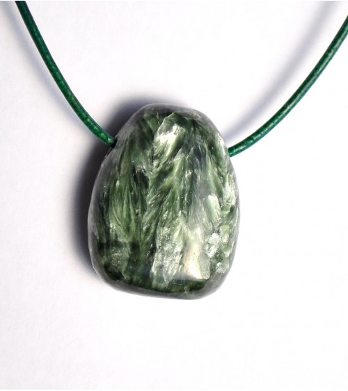 Séraphinite pendentif l'Âge de pierre Vevey
