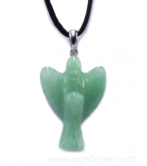 Petit Ange en aventurine verte en pendentif