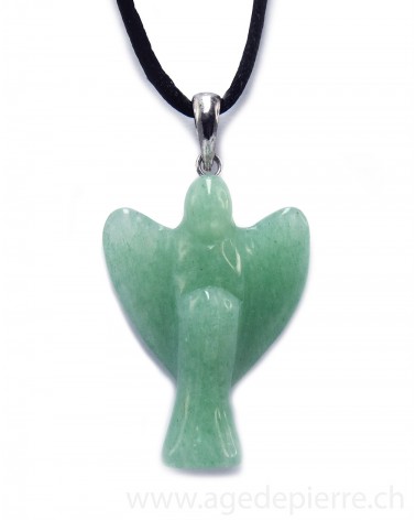 Petit Ange en aventurine verte en pendentif