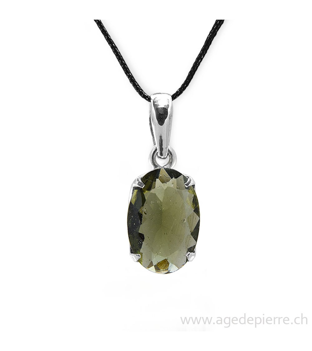 Moldavite facettée en Bijoux