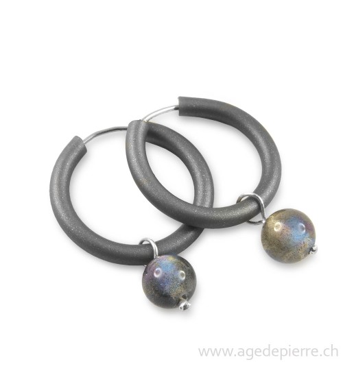 Boucle d'oreille arc-en-ciel en caoutchouc gris et labradorite boules