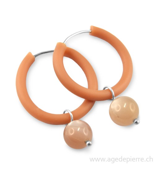 Boucles d'oreilles arc-en-ciel en caoutchouc beige et pierre de lune