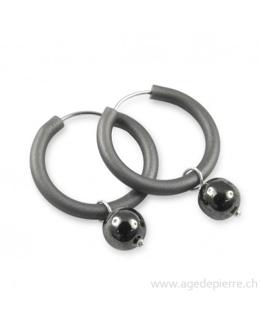 Boucles d'oreilles en caoutchouc gris et hématite