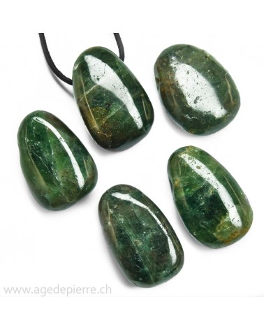 Diopside pendentif pierre percée
