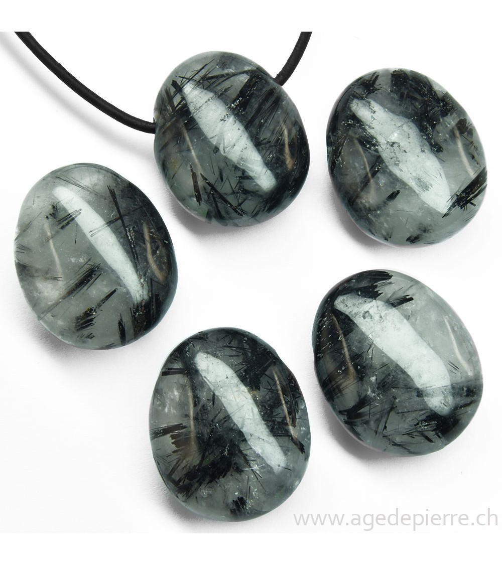 Quartz tourmaline pendentif pierre percée l'Âge de pierre Vevey