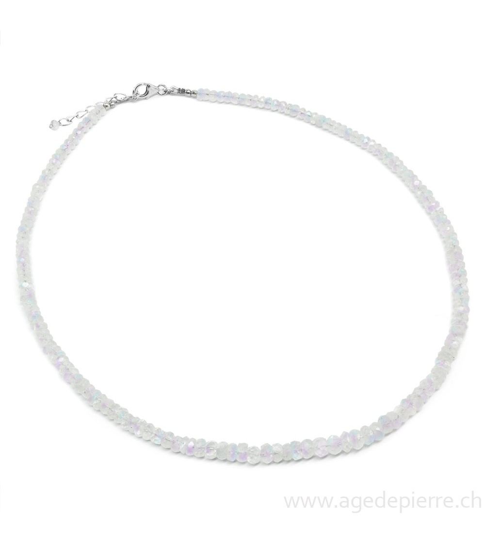 Collier en labradorite blanche avec fermoir en argent