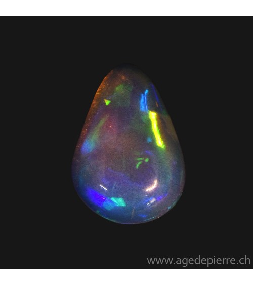 Opale welo, Ethiopie. Dimensions: 11,4/ 7,91/ 4,01mm