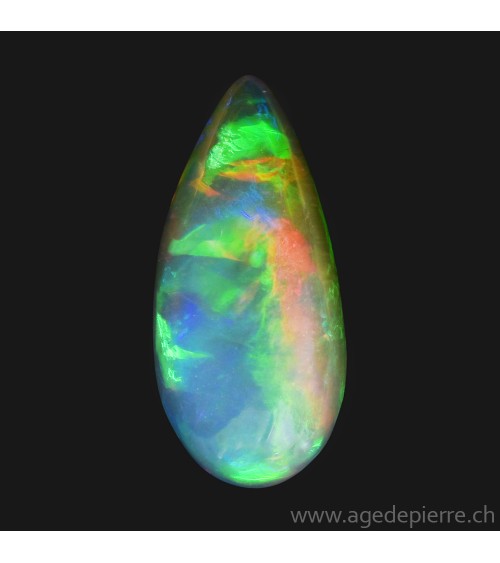 Opale welo, Ethiopie. Dimensions: 14,9 / 6,87 / 4,29 mm
