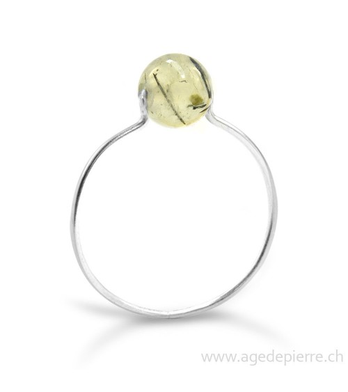Bague préhnite avec anneau fin en argent