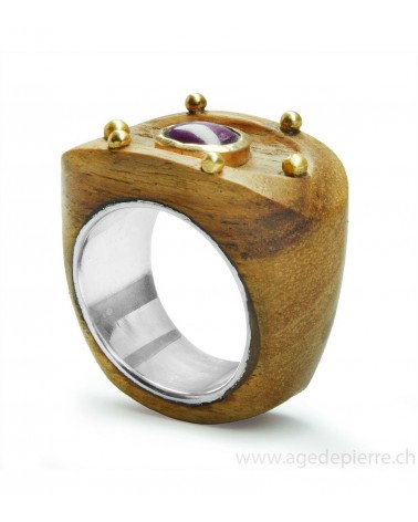 Bague avec rubis l'Âge de pierre Vevey