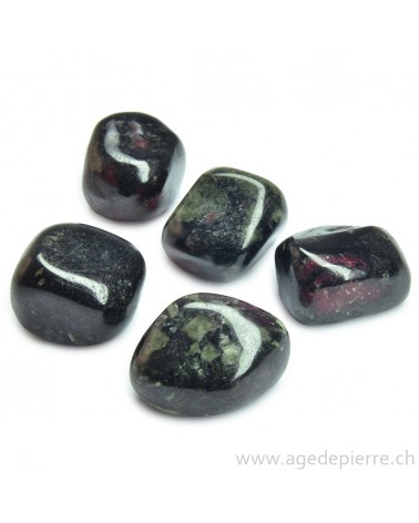 Eudyalite galet rond