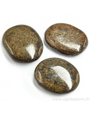 Bronzite en galet plat