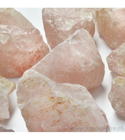 Quartz rose morceaux bruts l'Âge de pierre Vevey