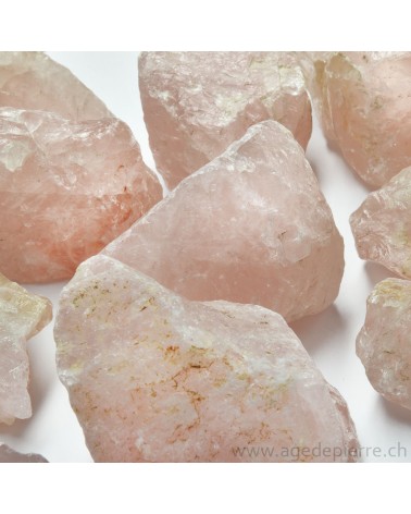 Quartz rose morceaux bruts l'Âge de pierre Vevey