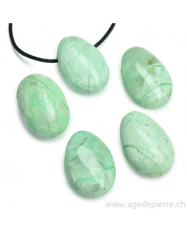 Pierre de lune verte pendentif pierre percée l'Âge de pierre Vevey