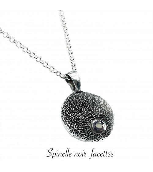 spinelle noir facettée