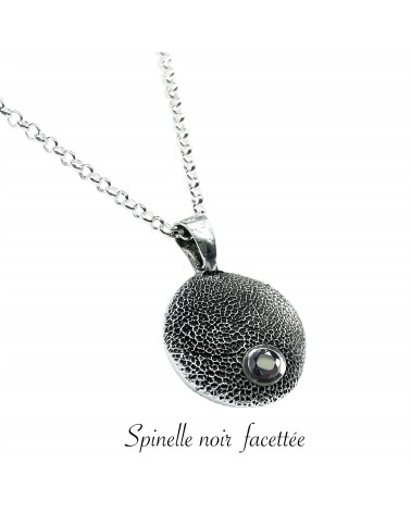 spinelle noir facettée